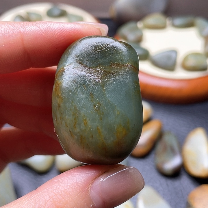 和田玉颈饰未镶嵌9