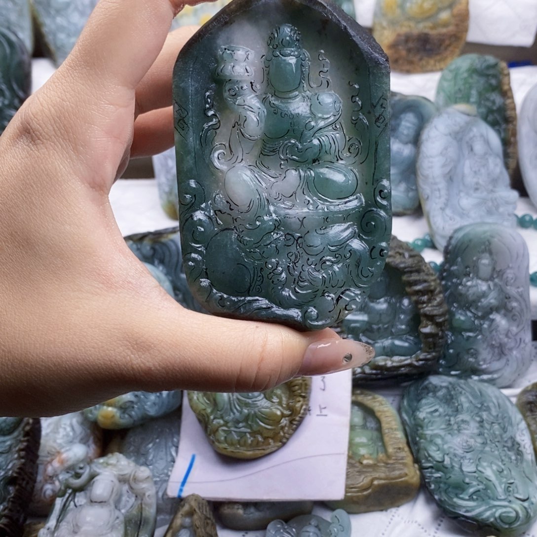 未镶嵌定制翡翠M****n定制挂件专属链接