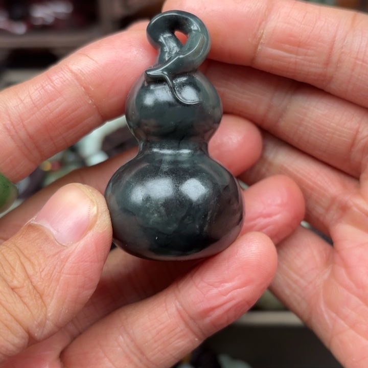 和田玉吊坠未镶嵌王*硕