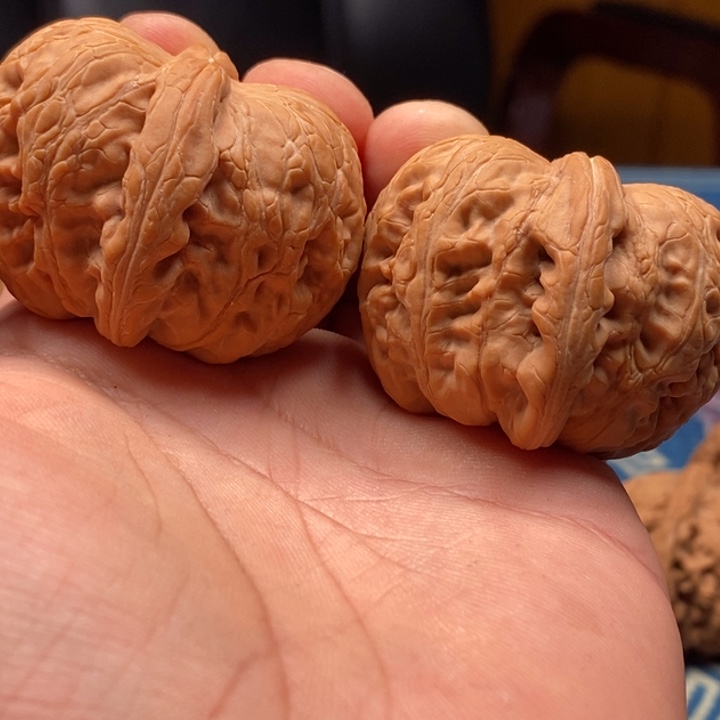 龙***文玩核桃吊坠元宝