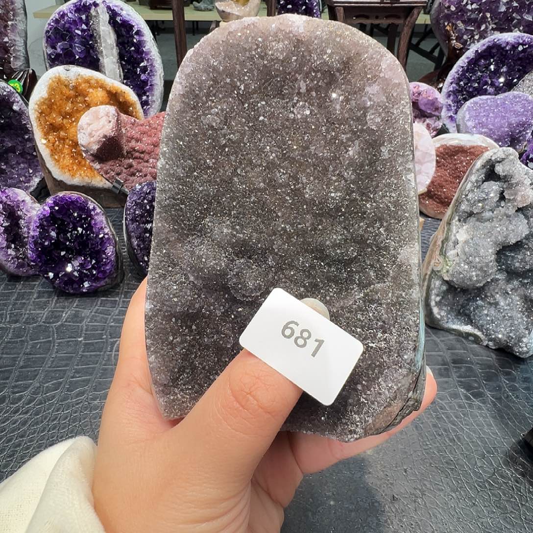 紫晶未镶嵌珠宝半成品