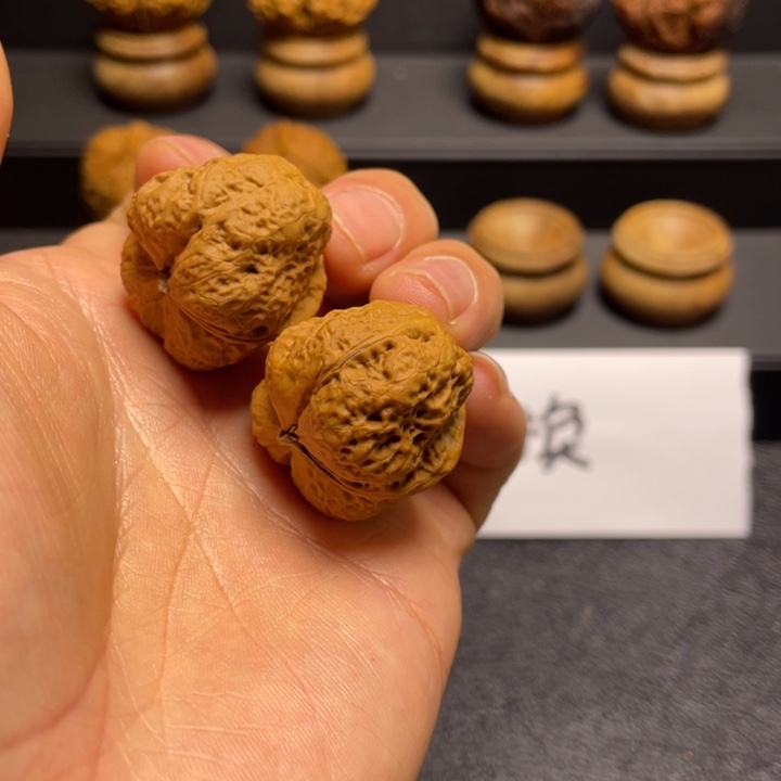 文玩核桃吊坠F玉蟾30