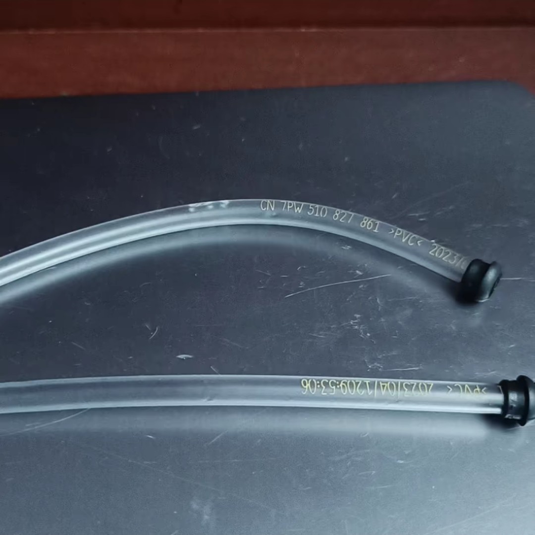 排水管后摄像头迈腾排水管一个