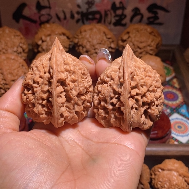 遥***、吊坠文玩核桃51官帽