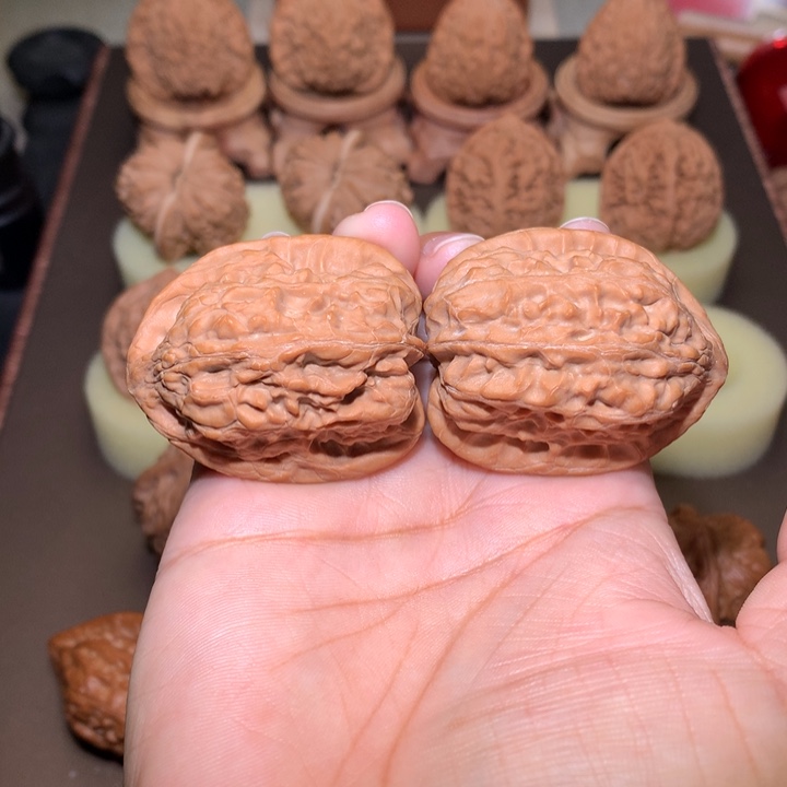 核桃文玩核桃把件靠山王