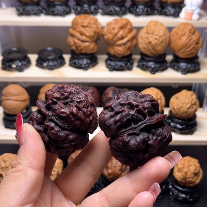 文玩核桃吊坠15w大飞蟾48尺