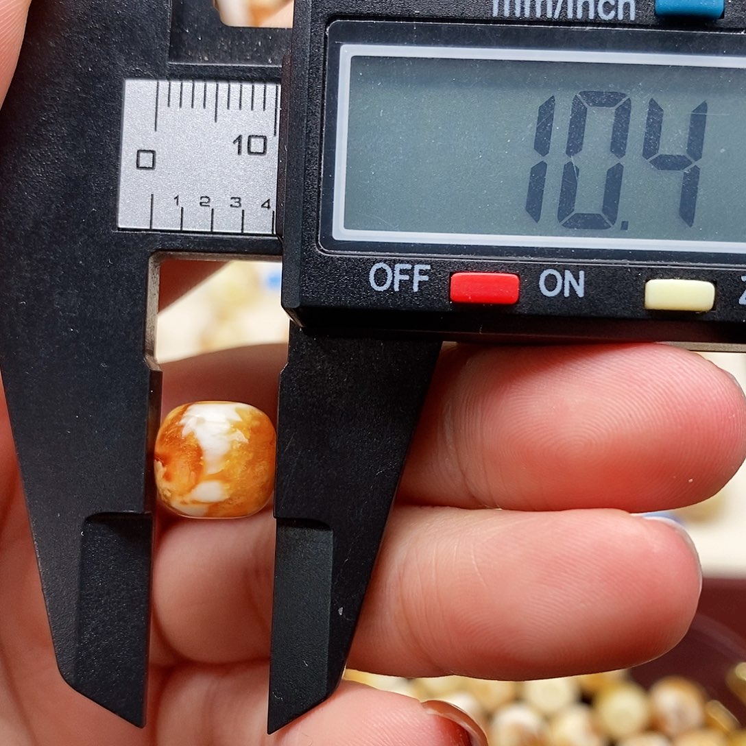 琥珀未镶嵌裸石蜜蜡