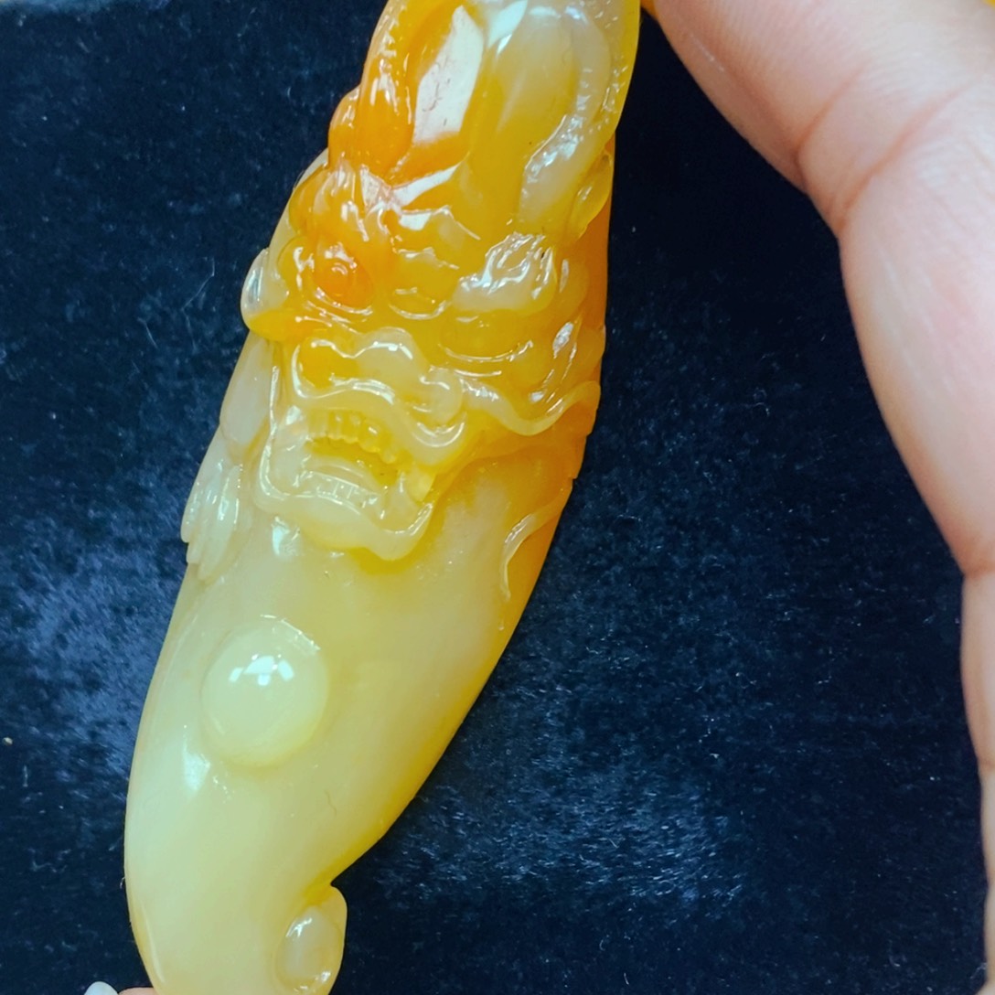 未镶嵌石英质玉（黄龙玉）吊坠(不含链)