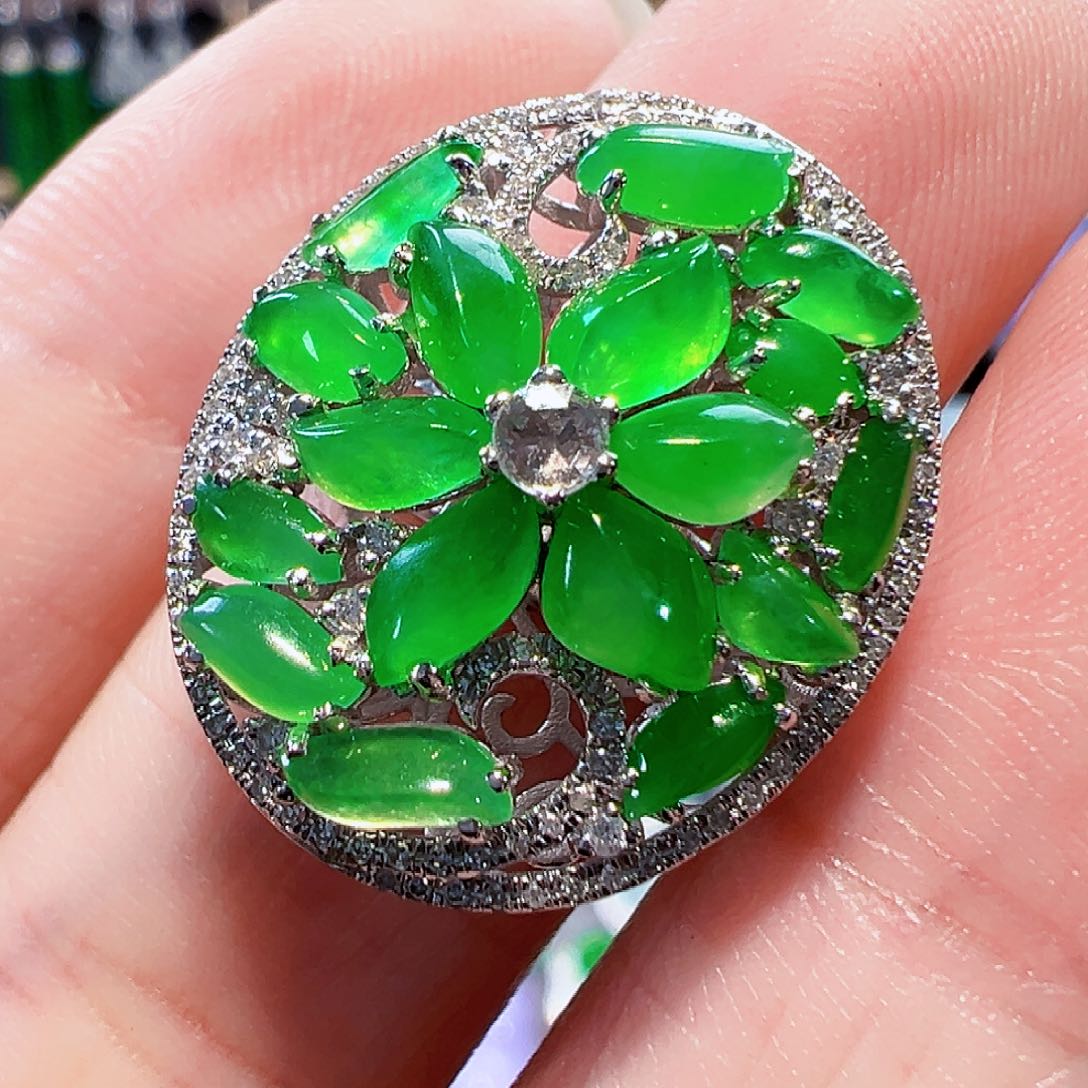 翡翠戒指18K金镶嵌签收后24小时鉴赏期