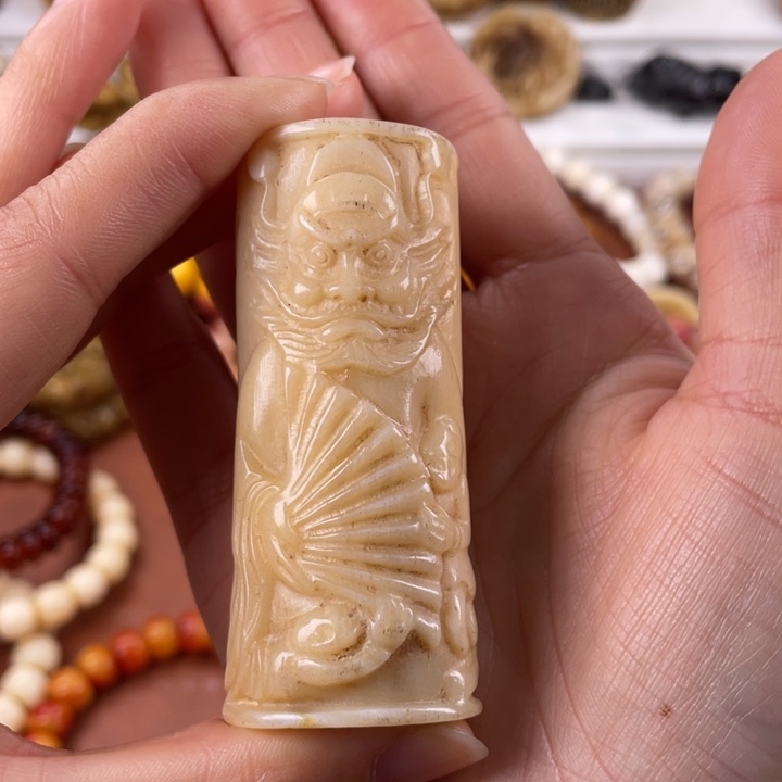 驼骨其他骆驼骨雕刻钟馗