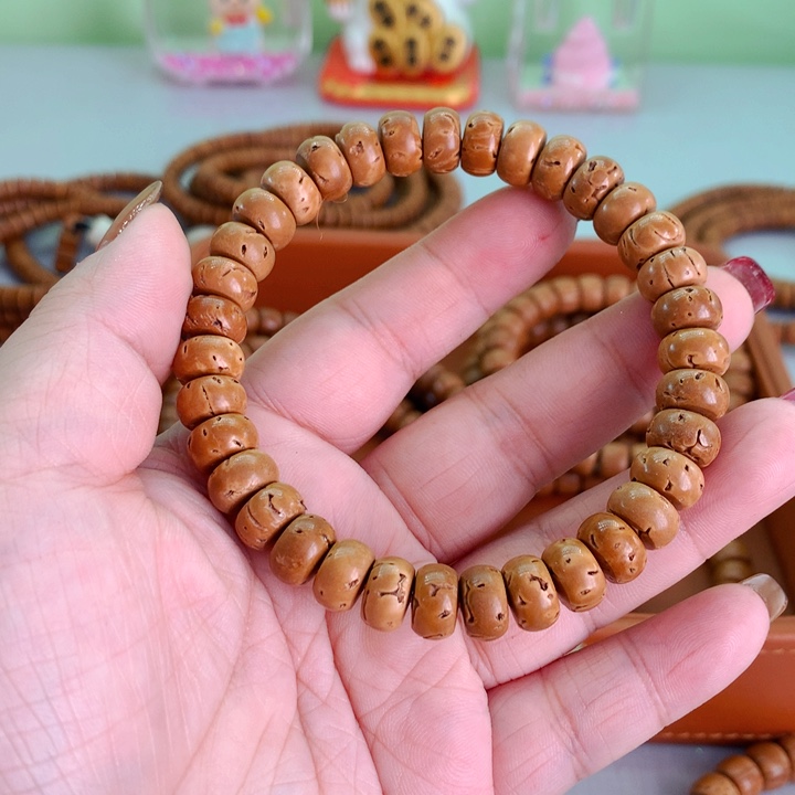 t***.桃核手串精工算盘