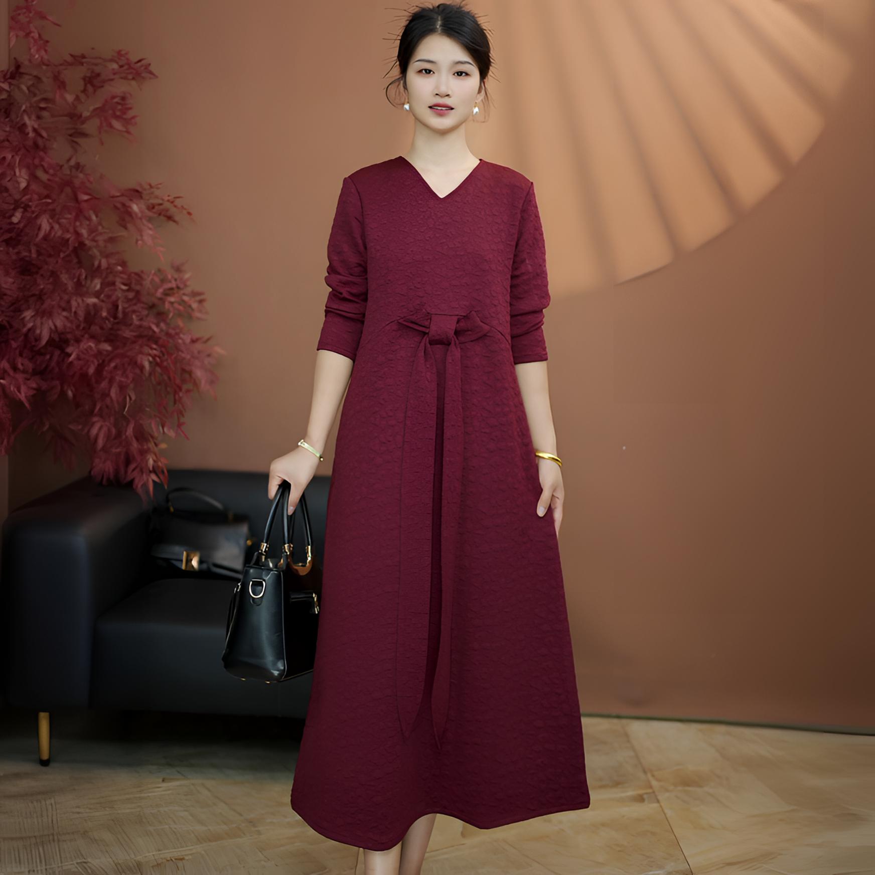 秋冬新款遮肉显瘦飘带设计洋气时尚连衣裙