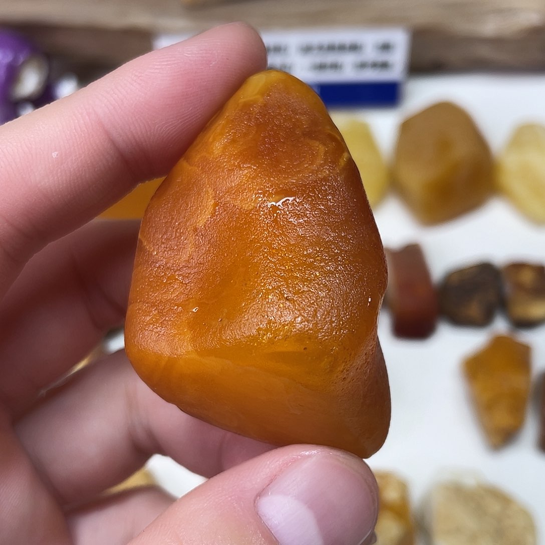 定制琥珀未镶嵌原矿蜜蜡