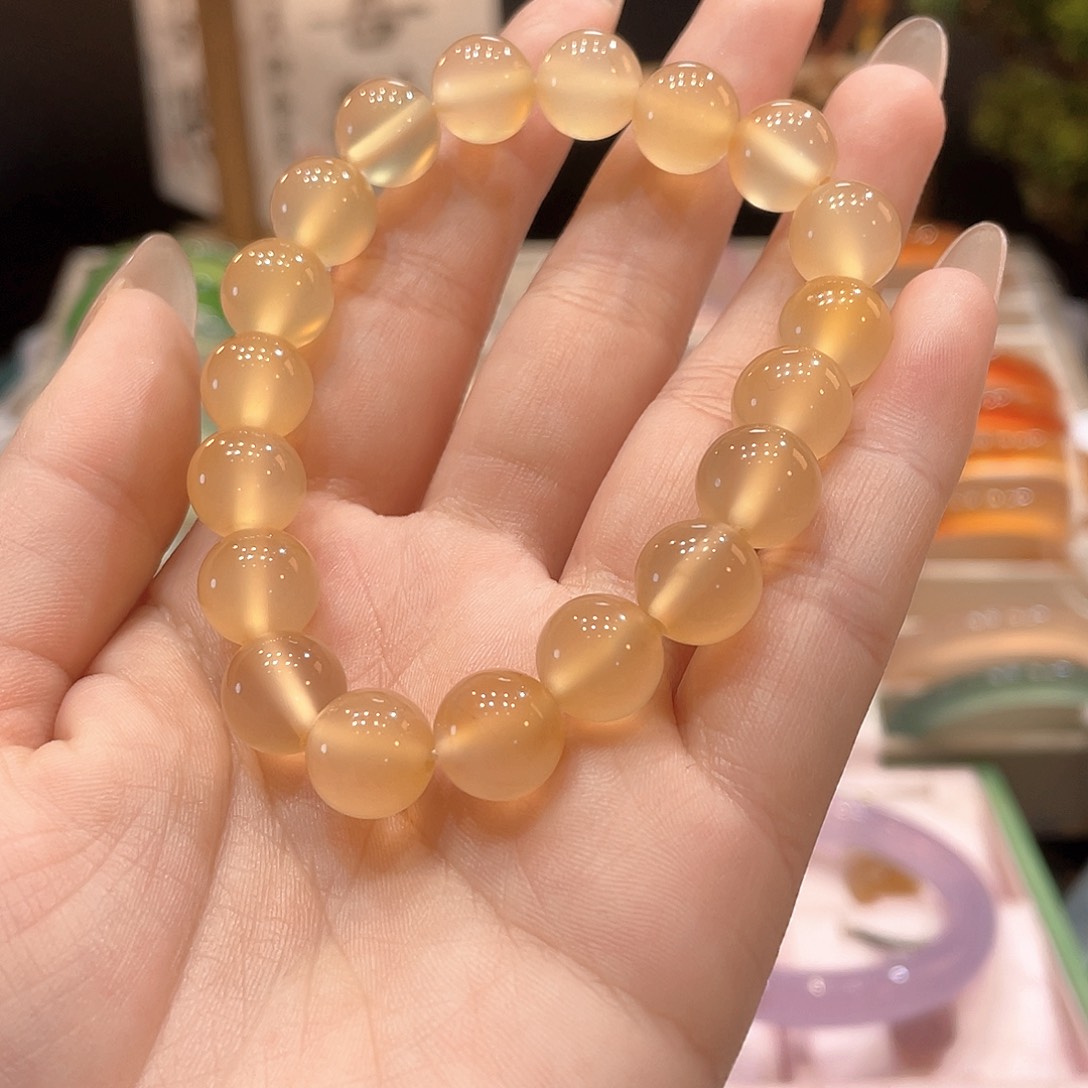 玛瑙/玉髓手镯未镶嵌