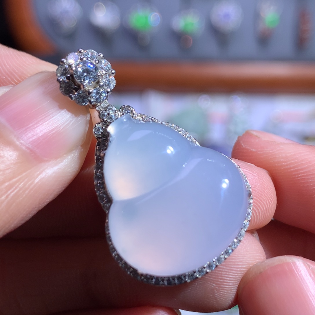 翡翠颈饰银S925镶嵌葫芦吊坠