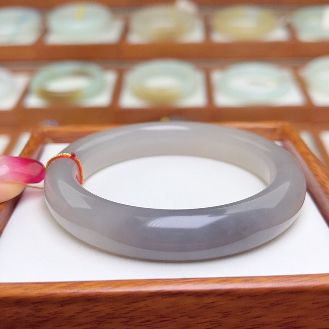 和田玉手镯未镶嵌56.3