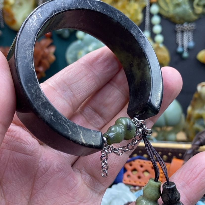 【闪购商品】未镶嵌蛇纹石玉手牌54