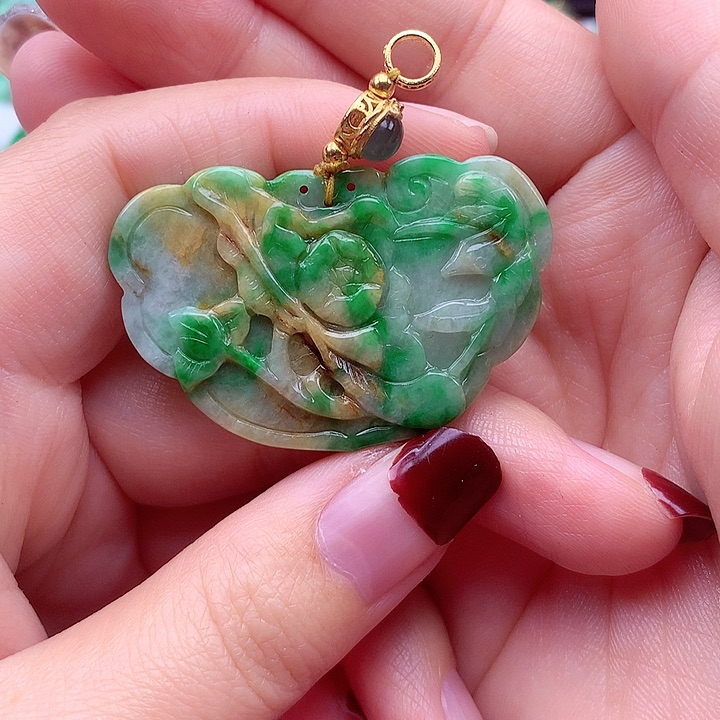 翡翠颈饰银S925镶嵌翡翠