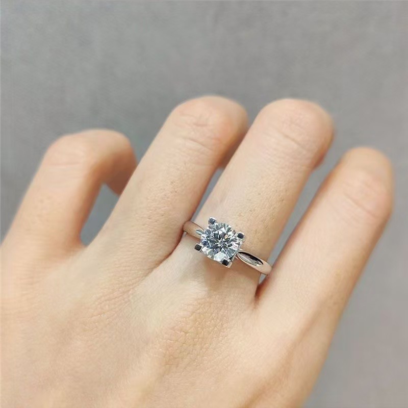 925银莫桑石戒指 【六柒甄选】LQZX 光臂牛头四爪莫桑戒指1.0Ct