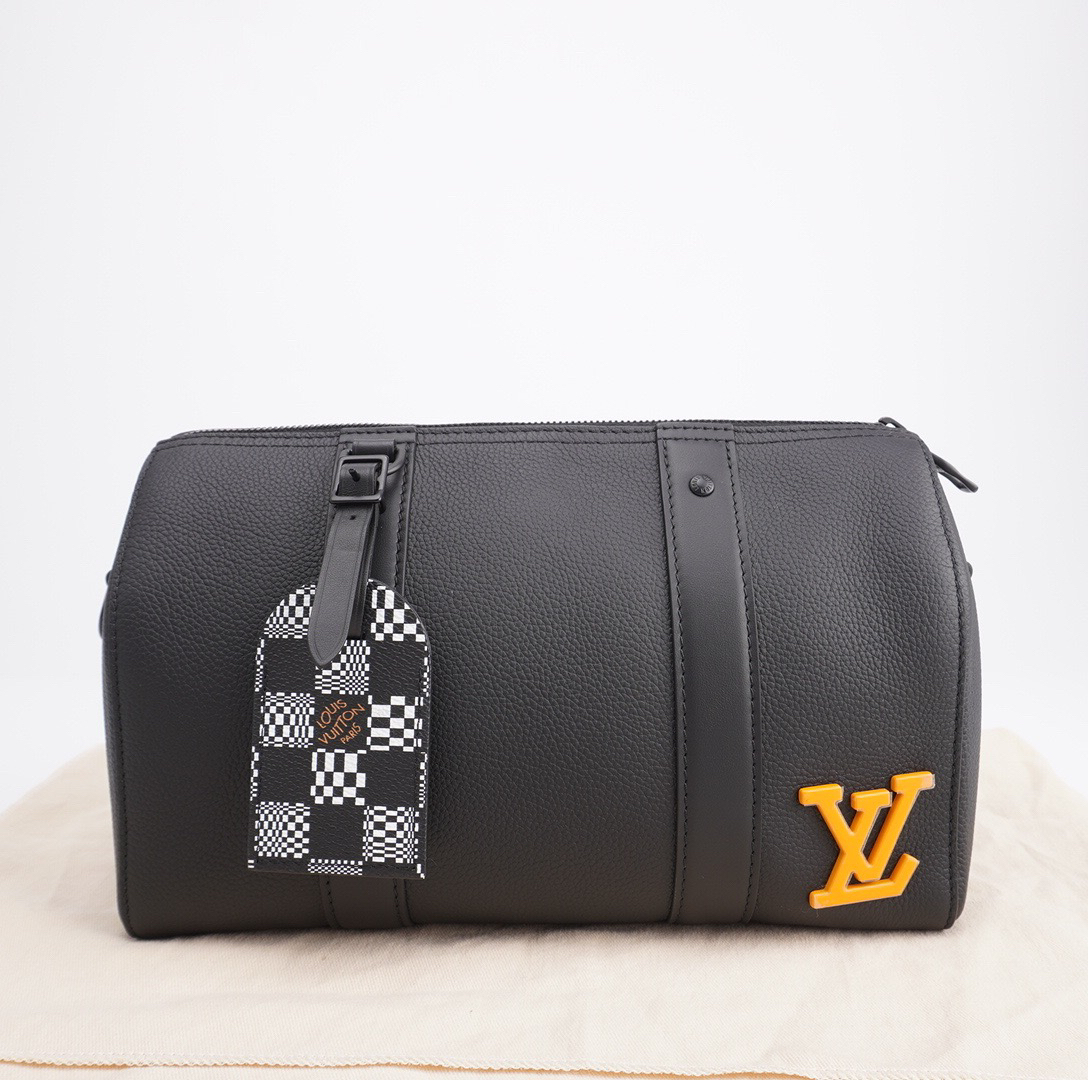 99新 LouisVuitton/路易威登 Keepall City棋盘格肩带斜挎包 F966