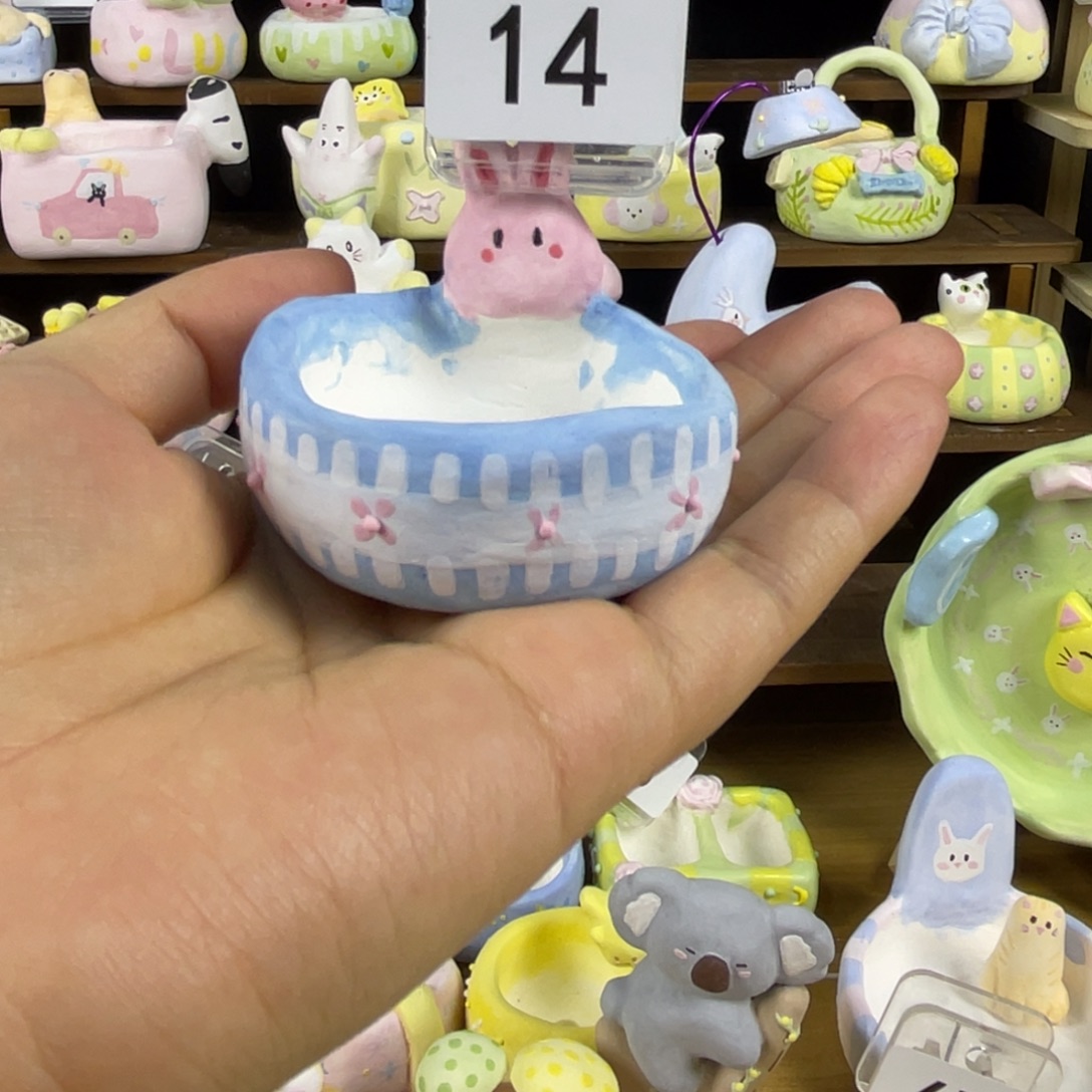 75小兔子花边成品盆