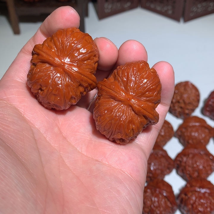 文玩核桃把件元宝1