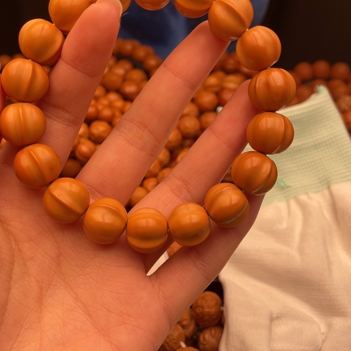 【闪购商品】猴头核桃吊坠冷*鲨鱼背