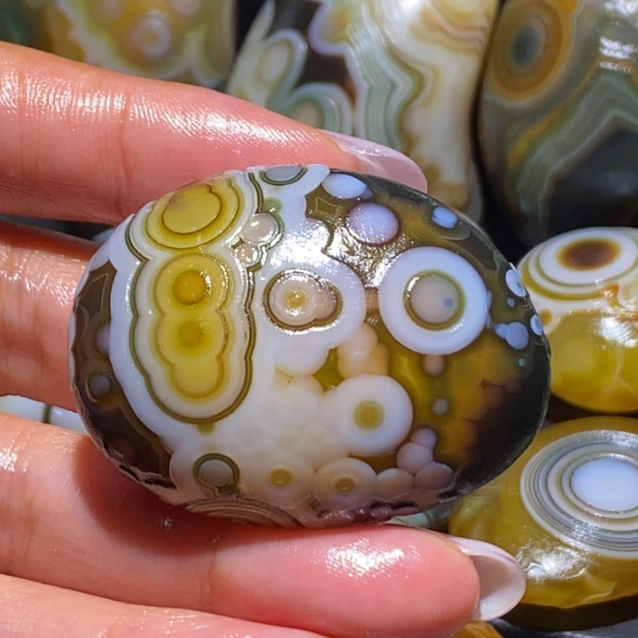 玛瑙/玉髓未镶嵌珠宝奇石23