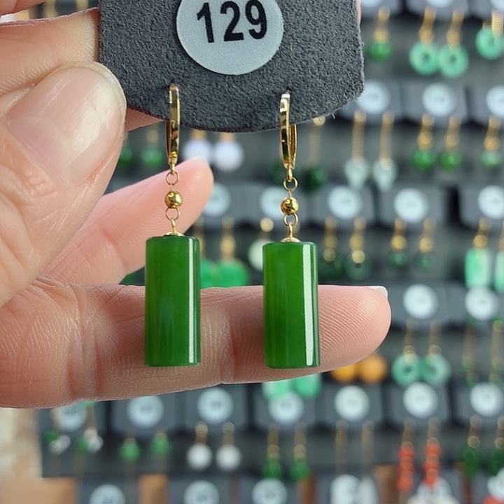 和田玉18K金镶嵌耳饰