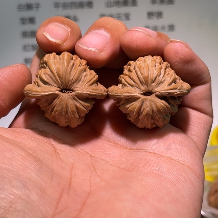 比***王把件文玩核桃小汉高楼