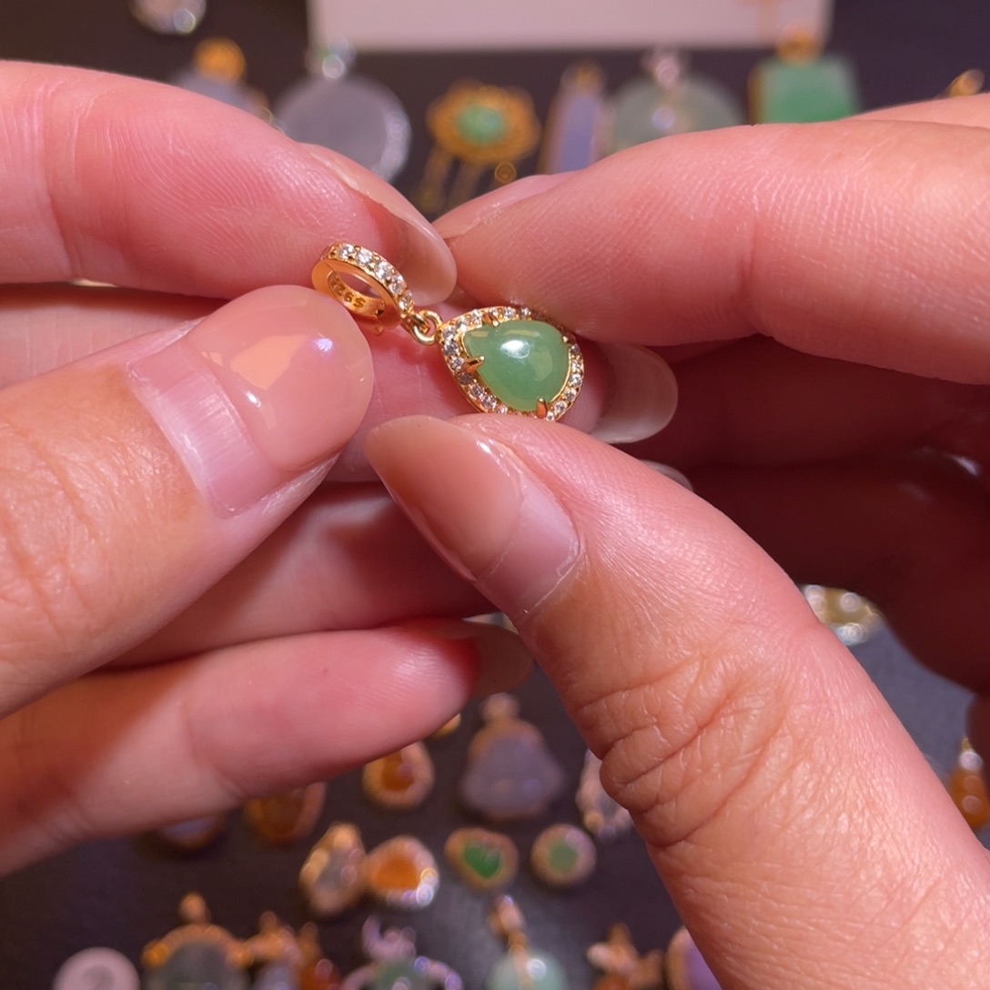 翡翠银S925镶嵌颈饰