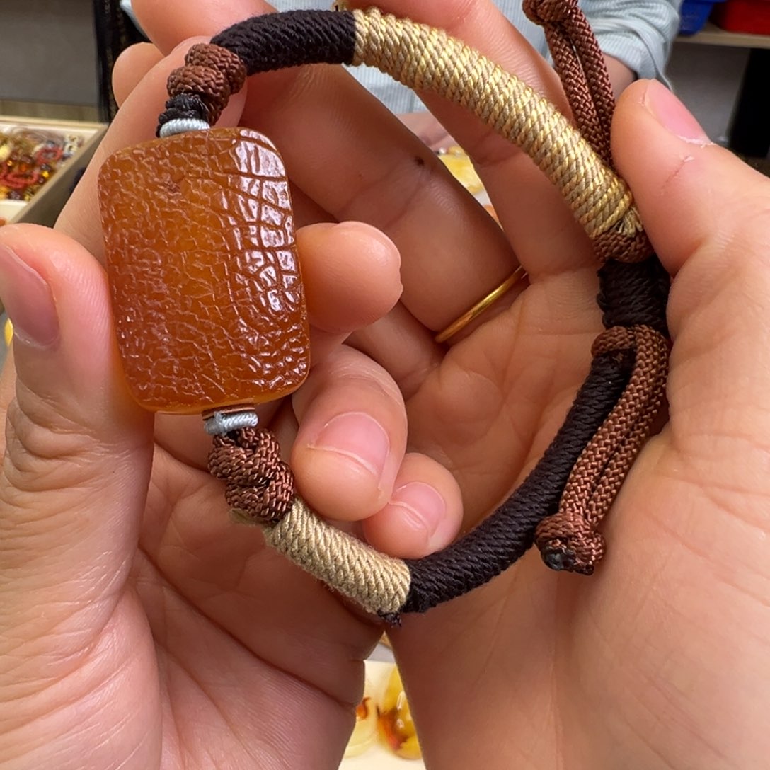 蜜蜡裸石未镶嵌蜜蜡