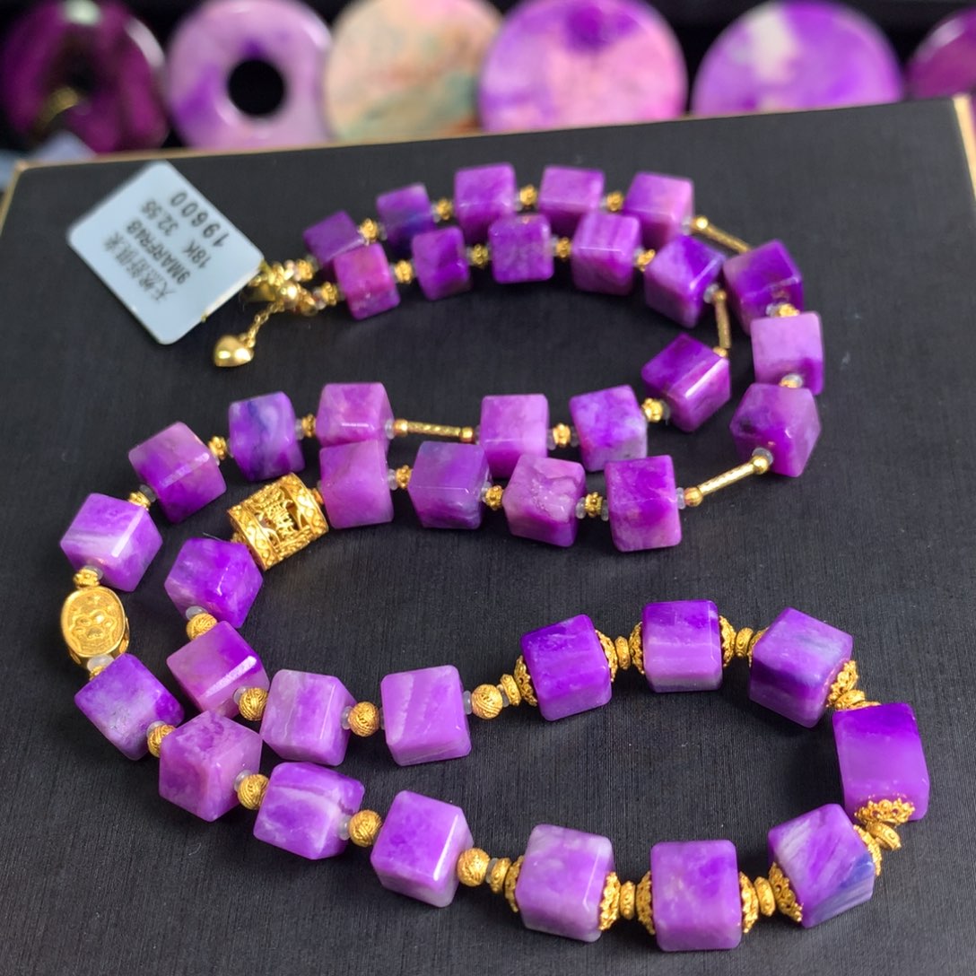 苏纪石（舒俱来）樱花紫方糖项链18k18K金镶嵌