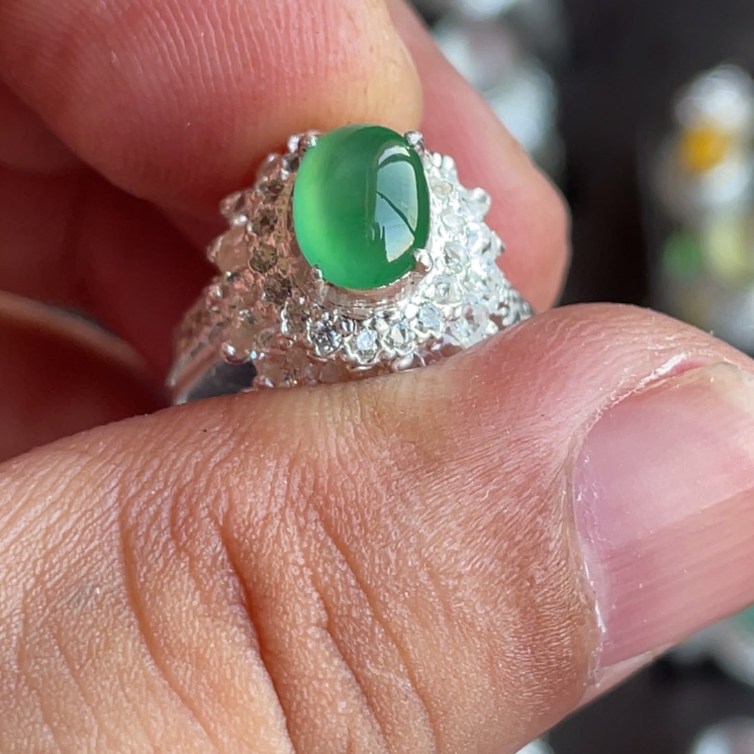 未镶嵌定制翡翠蛋面