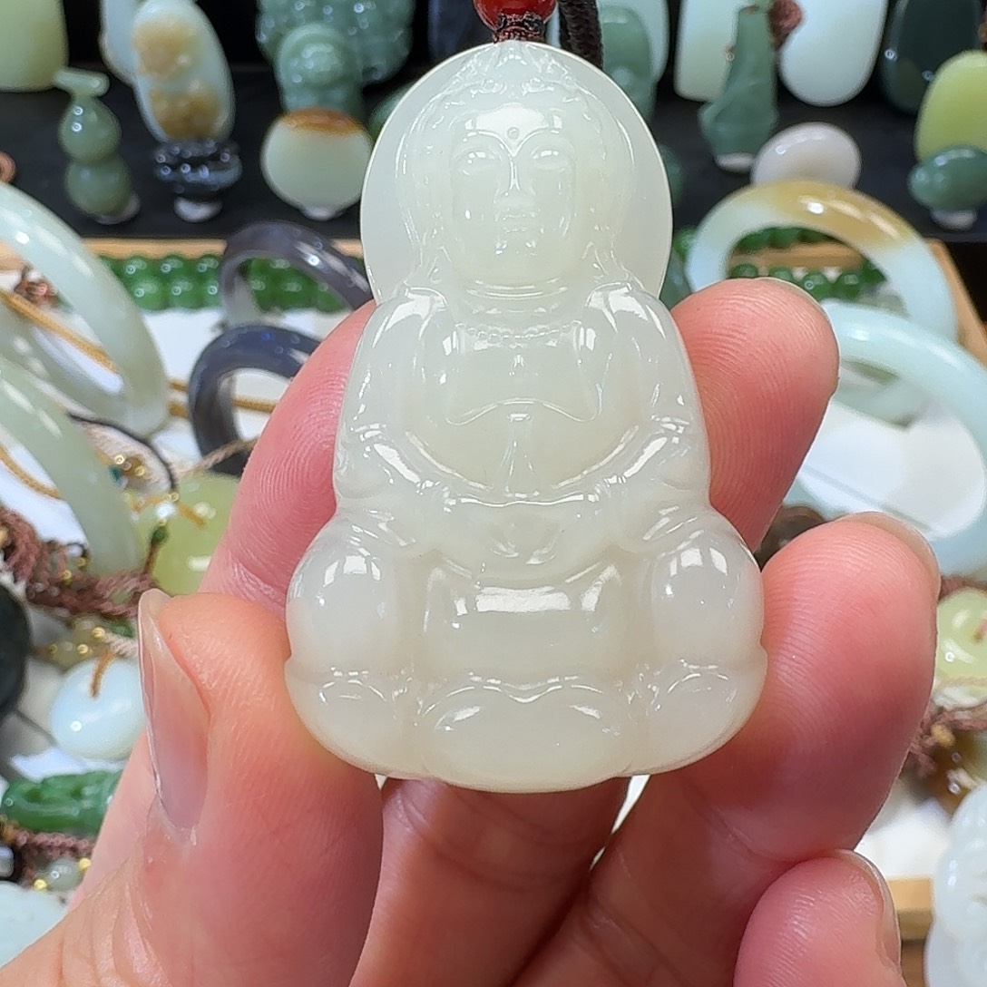 和田玉未镶嵌颈饰