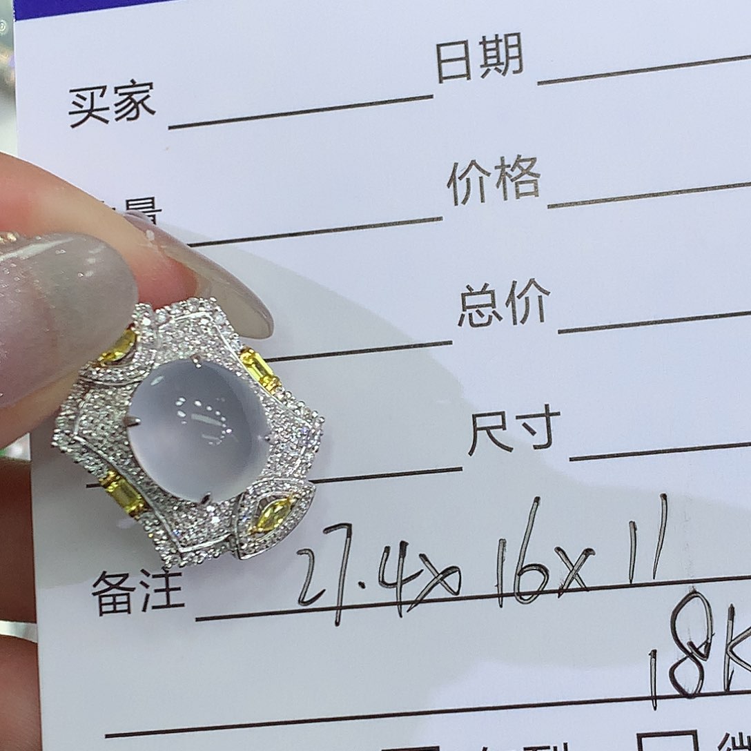 翡翠颈饰18K金镶嵌吊坠