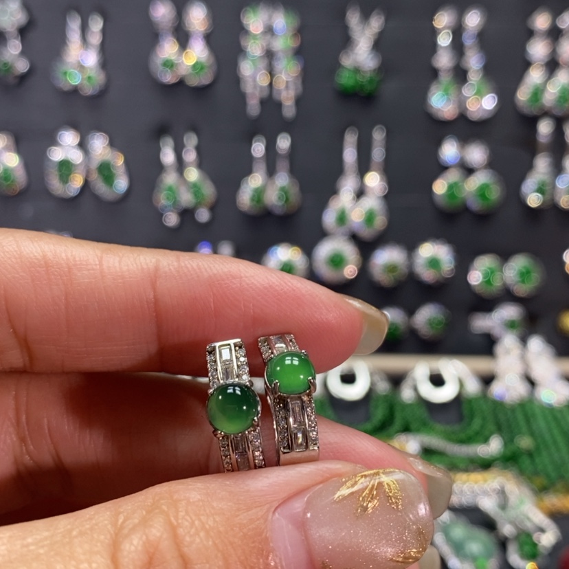 【闪购商品】翡翠耳饰银S925镀金镶嵌