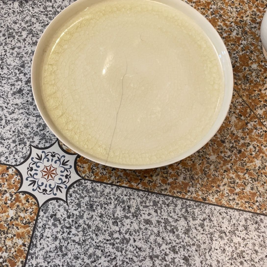 雾***澜赏品白瓷大盘子一个
