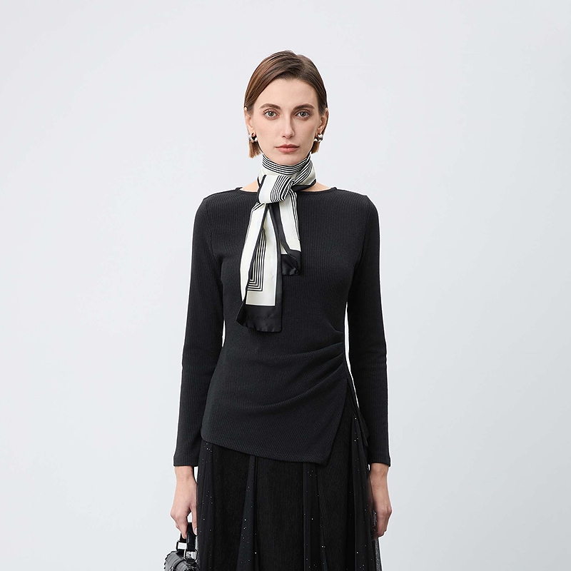 sdeer圣迪奥女装时尚休闲一字领压褶开叉不规则长袖T恤S23480204