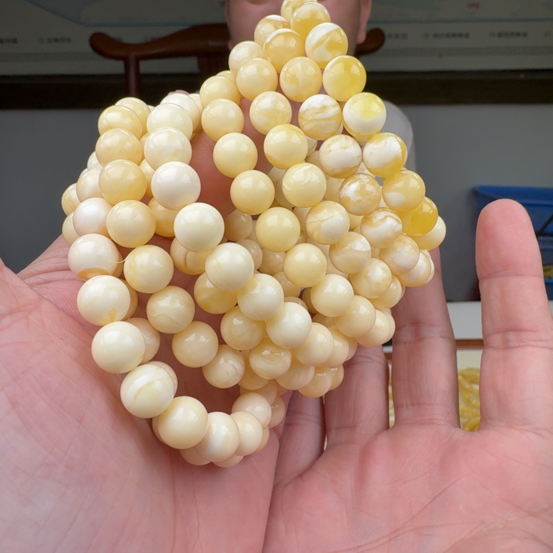 琥珀未镶嵌手链多样性发其一