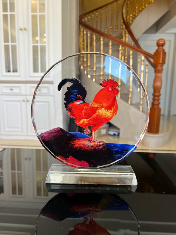 内雕水晶公鸡摆件