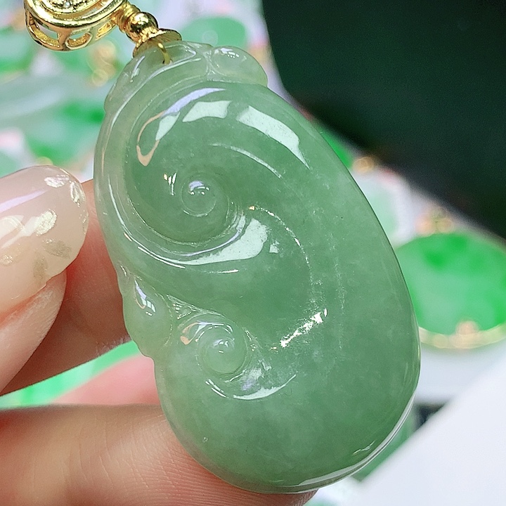 翡翠未镶嵌颈饰翡翠