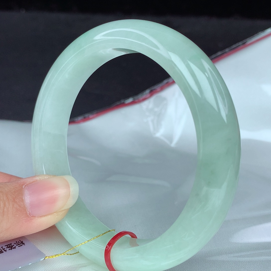 翡翠手镯未镶嵌59圈0876