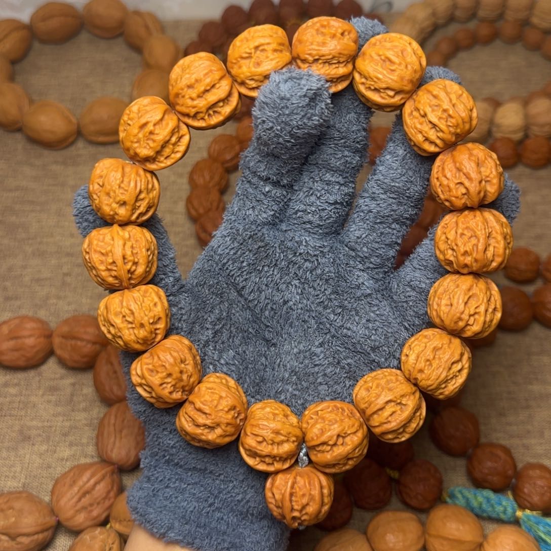 文玩核桃吊坠八棱龙脊纹手持24.24.21