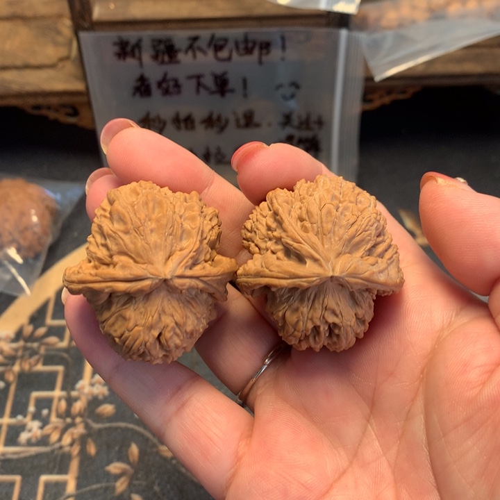 把件文玩核桃白狮子