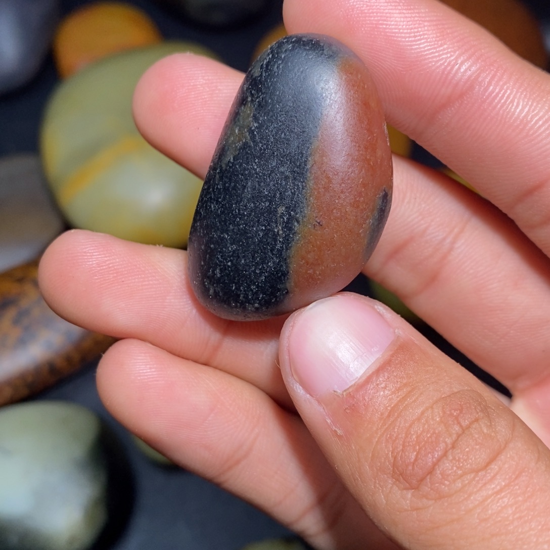 和田玉未镶嵌珠宝奇石