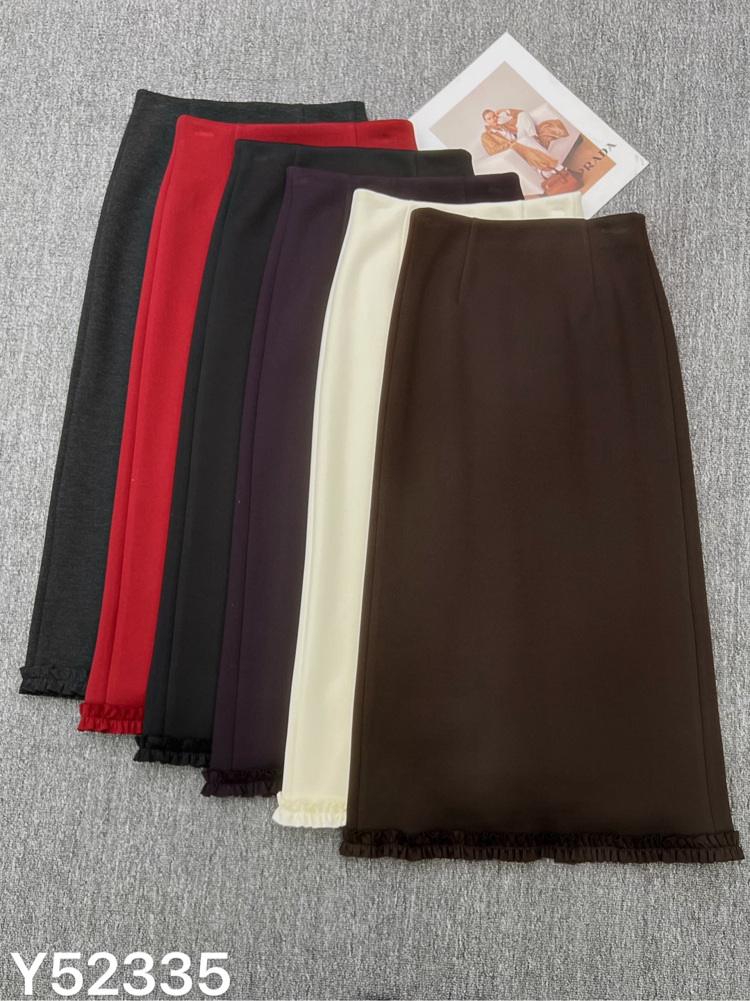 52335 木耳边中长款半身裙纯色半身裙裙子显瘦一步裙