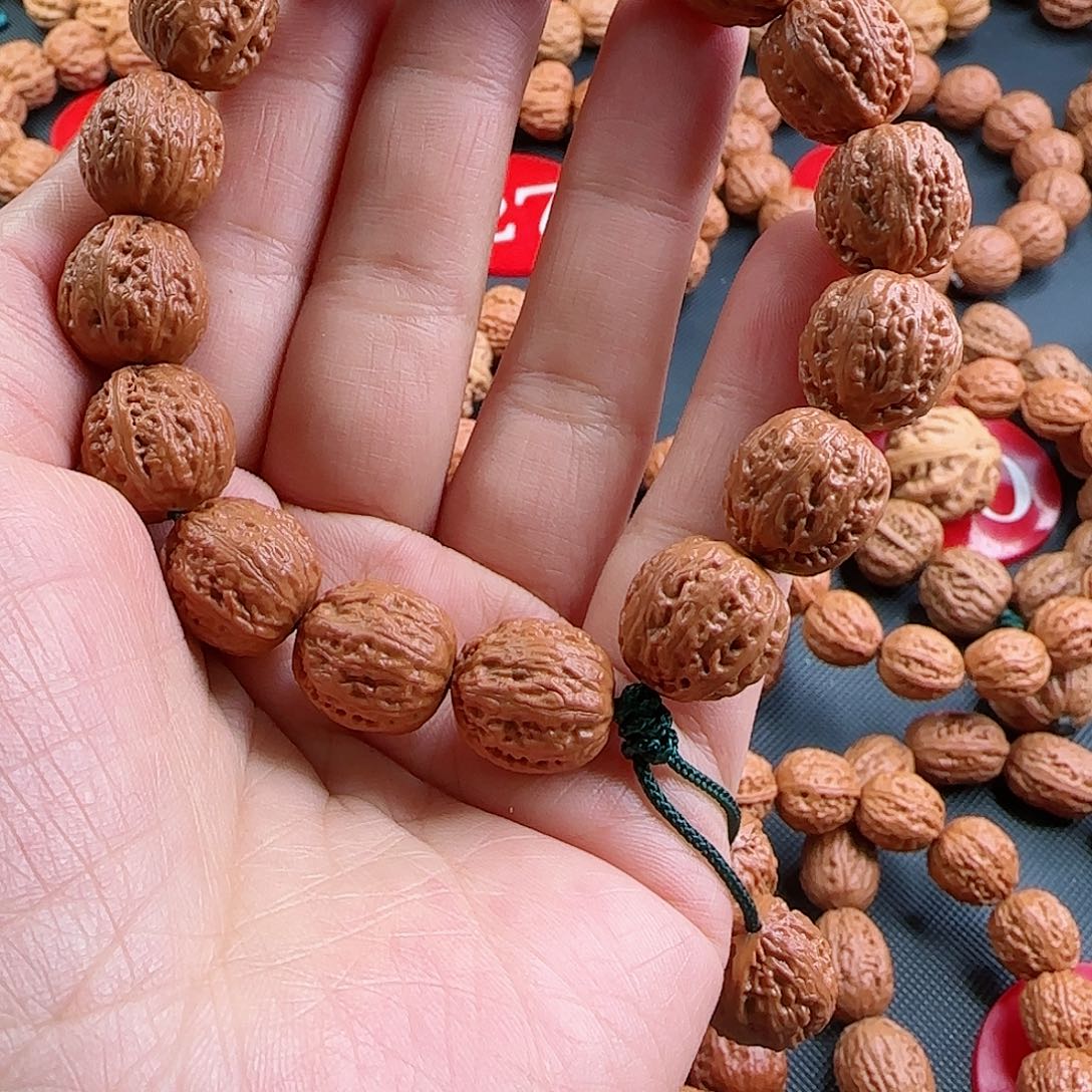 文玩核桃手串行*八棱麒麟