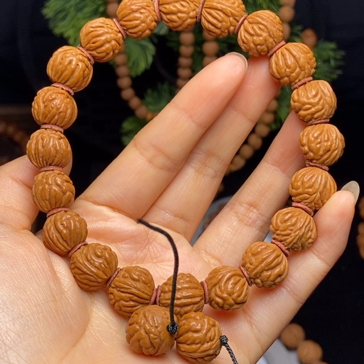 秦岭龙纹桃核手持