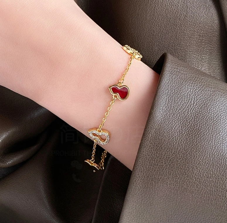 合金手链 红色五葫芦轻奢时尚百搭手链